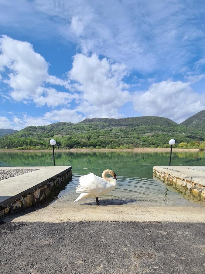 Montekarlo Na Drini Bed & Breakfast Mali Zvornik Bagian luar foto