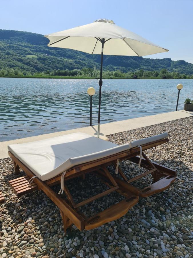 Montekarlo Na Drini Bed & Breakfast Mali Zvornik Bagian luar foto