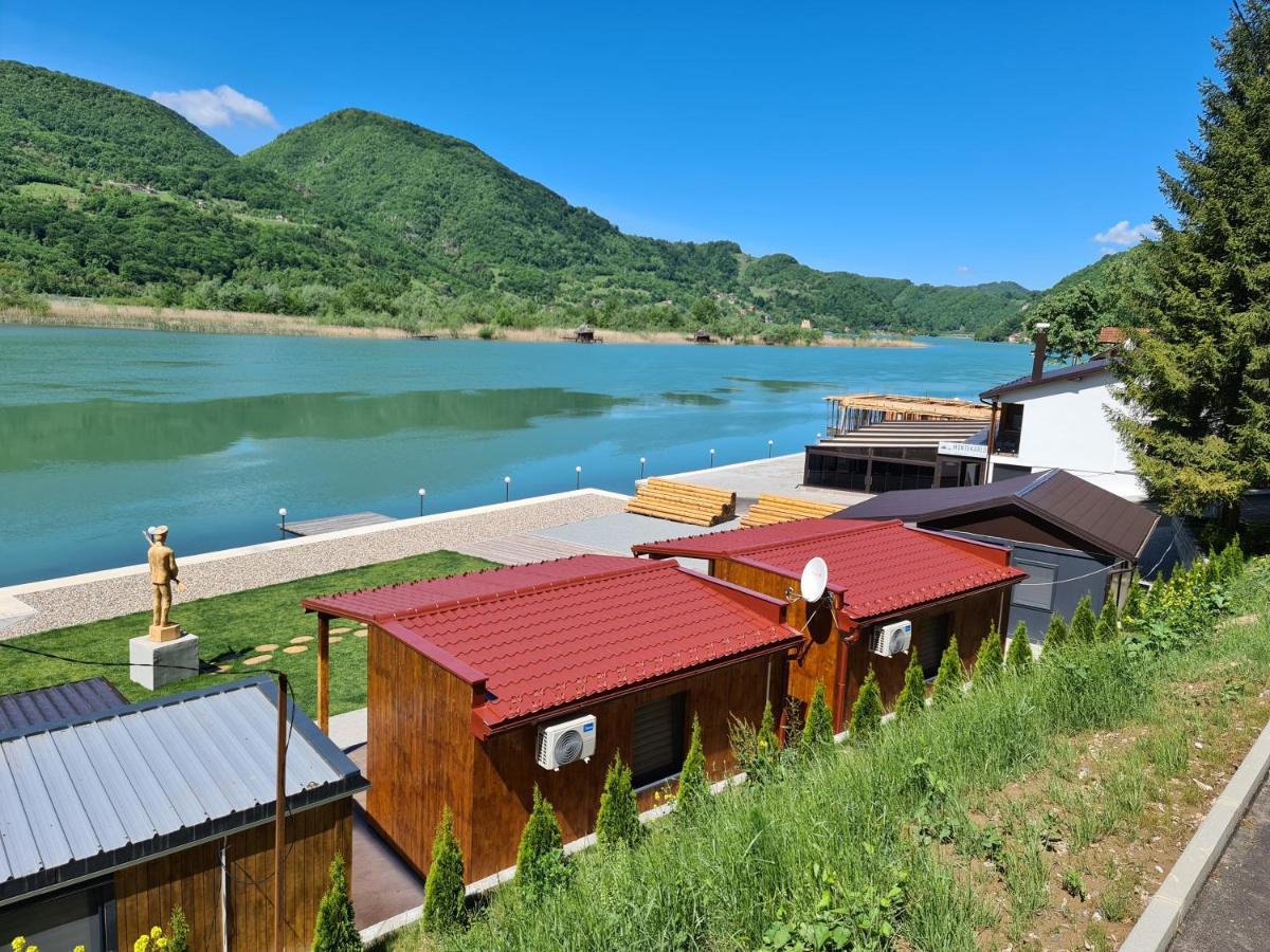 Montekarlo Na Drini Bed & Breakfast Mali Zvornik Bagian luar foto