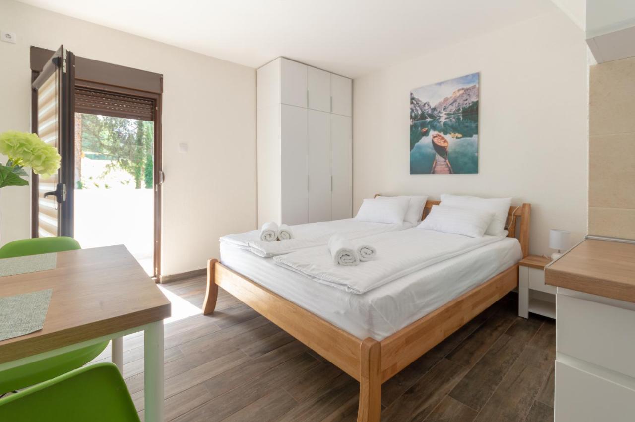 Montekarlo Na Drini Bed & Breakfast Mali Zvornik Bagian luar foto