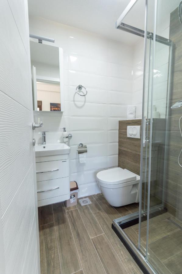 Montekarlo Na Drini Bed & Breakfast Mali Zvornik Bagian luar foto