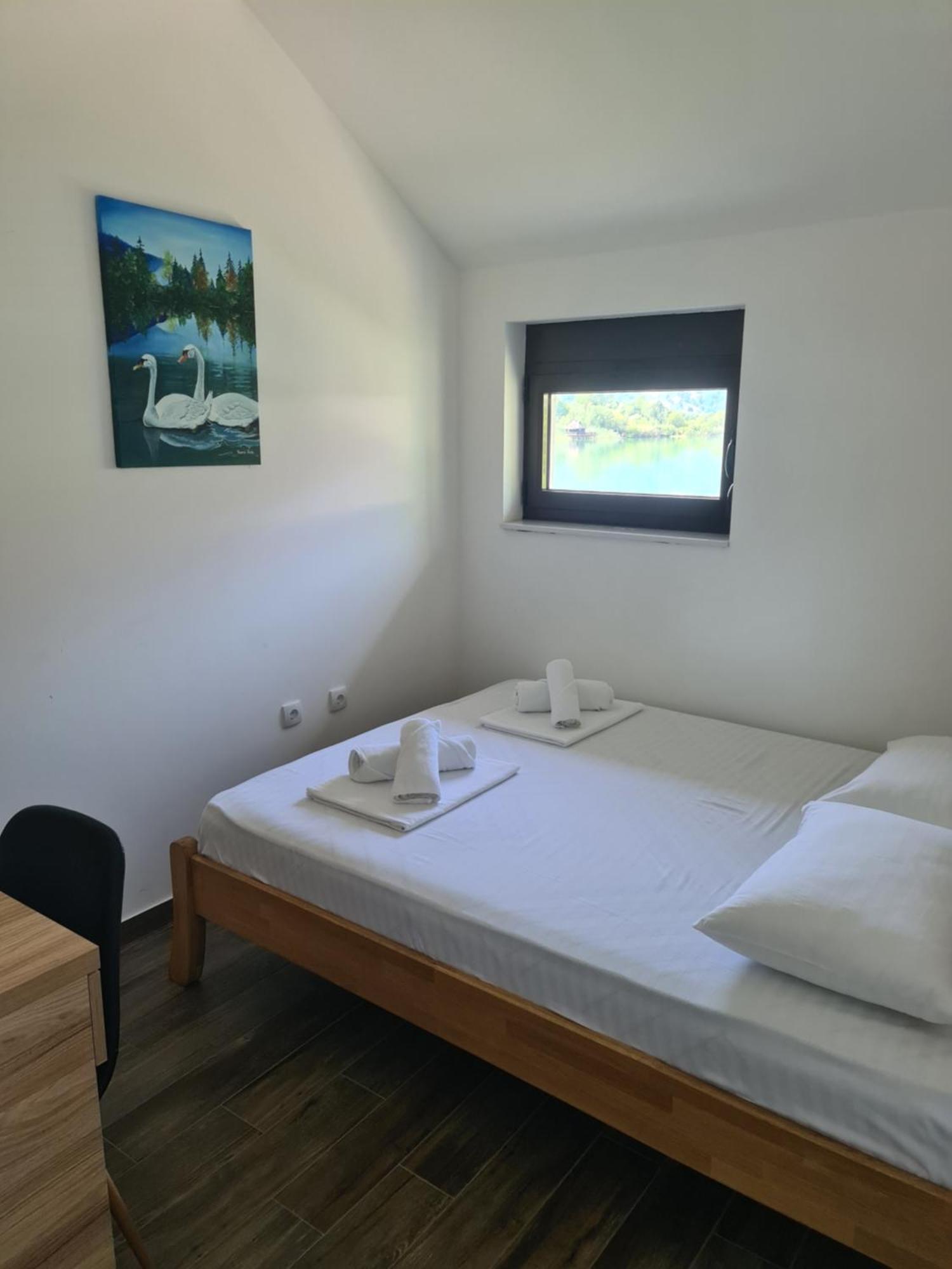Montekarlo Na Drini Bed & Breakfast Mali Zvornik Bagian luar foto