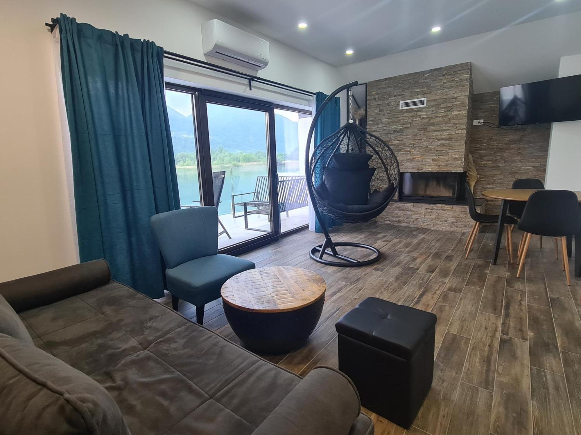 Montekarlo Na Drini Bed & Breakfast Mali Zvornik Bagian luar foto