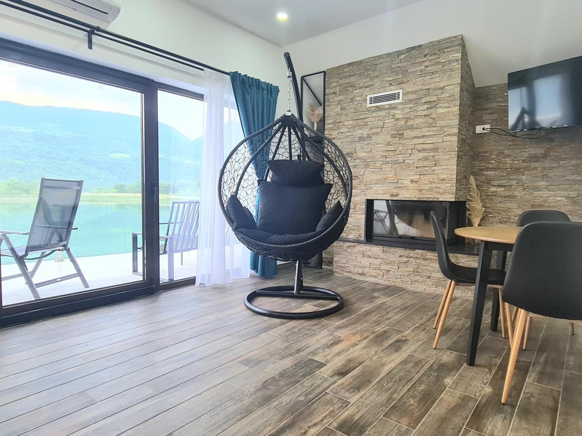 Montekarlo Na Drini Bed & Breakfast Mali Zvornik Bagian luar foto